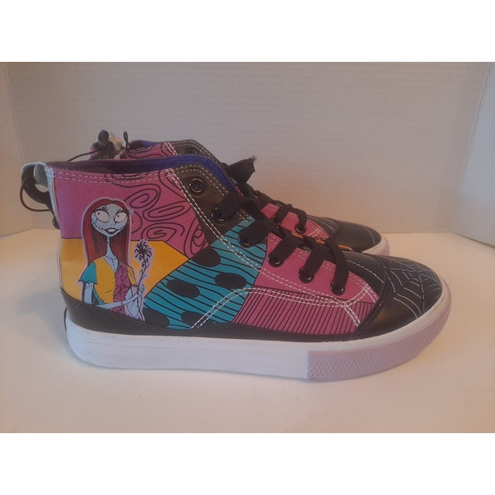 NWT Disney The Nightmare Before Christmas Women's High Top Shoes Size 7 Skelling